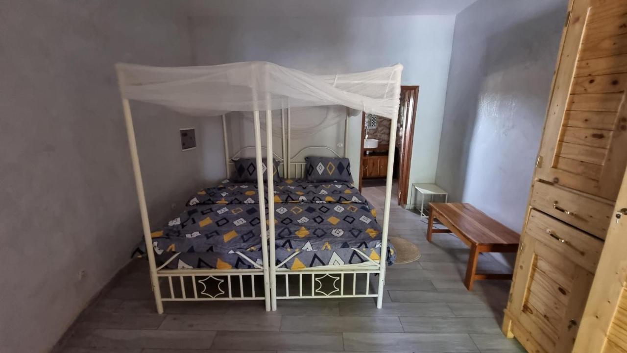 Les Fromagers Hotel Missirah Bagian luar foto