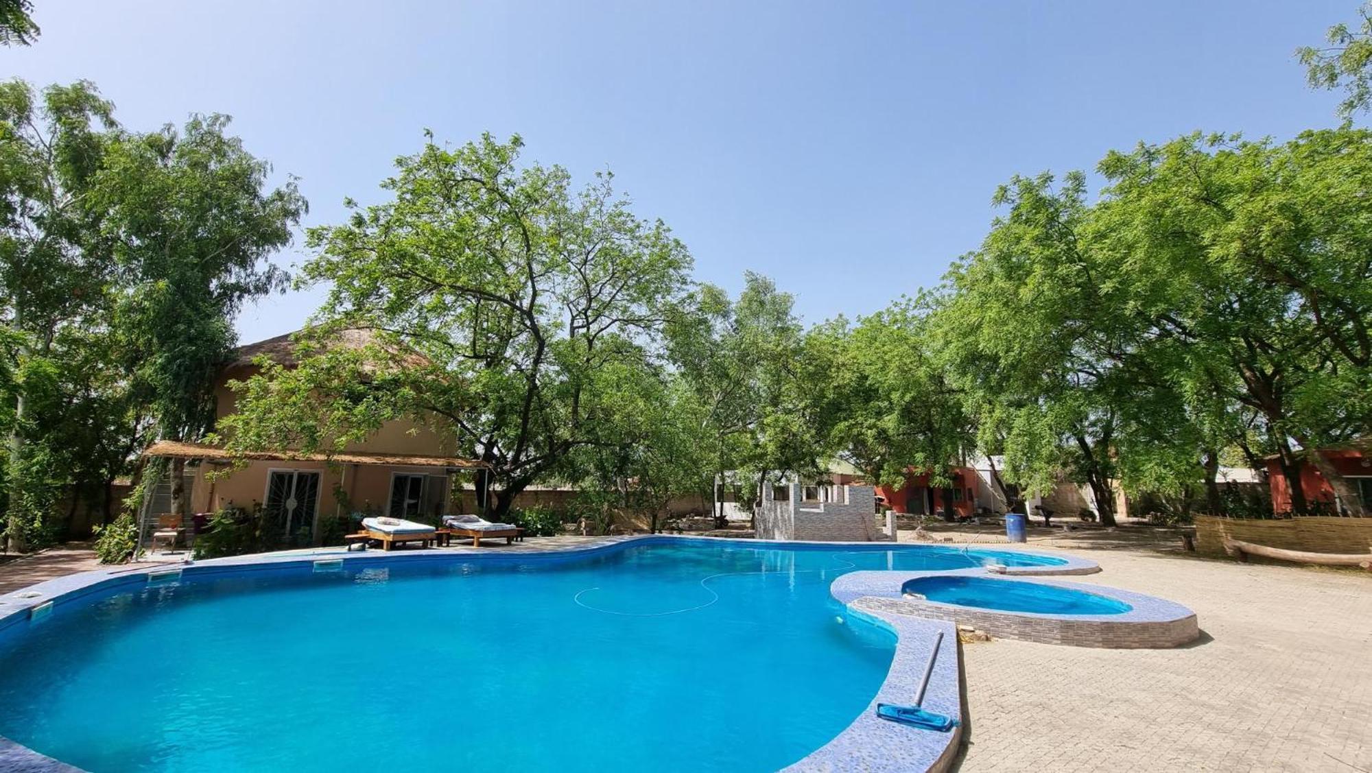 Les Fromagers Hotel Missirah Bagian luar foto